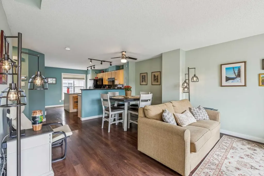 23 Toscana Gardens NW Calgary AB T3L 3C2