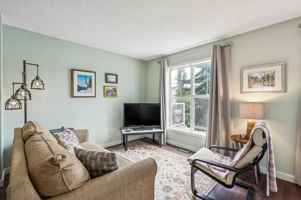 23 Toscana Gardens NW Calgary AB T3L 3C2