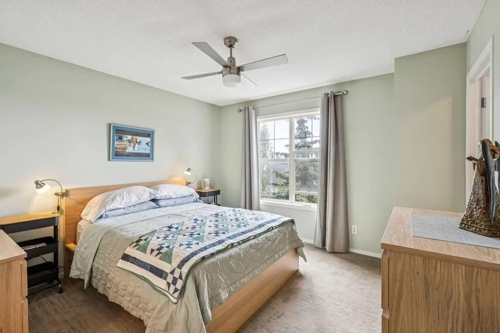 23 Toscana Gardens NW Calgary AB T3L 3C2