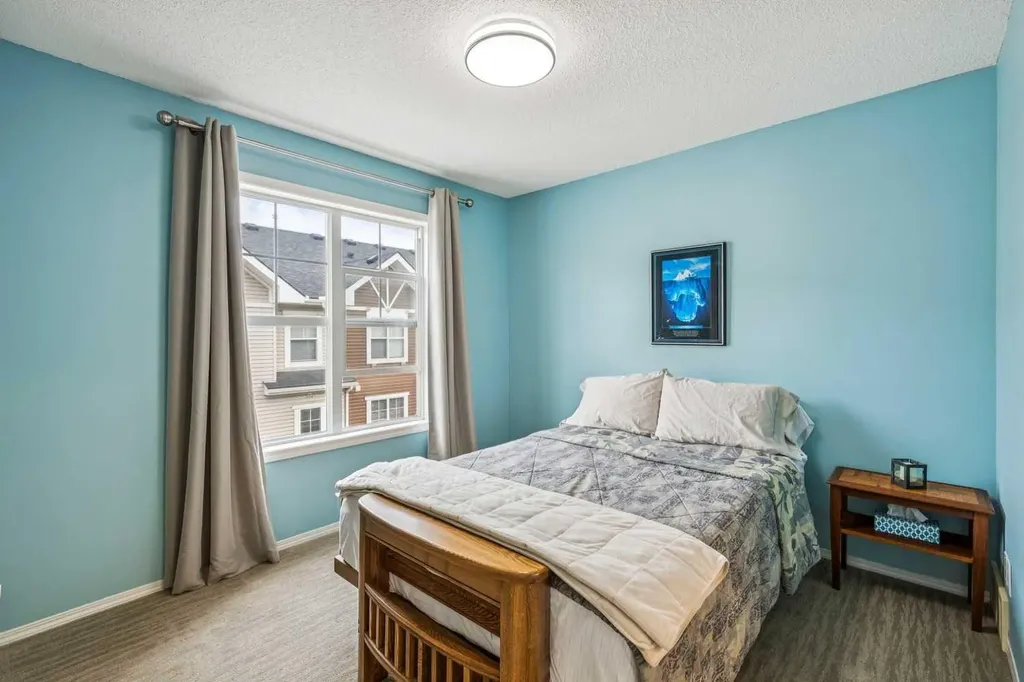 23 Toscana Gardens NW Calgary AB T3L 3C2