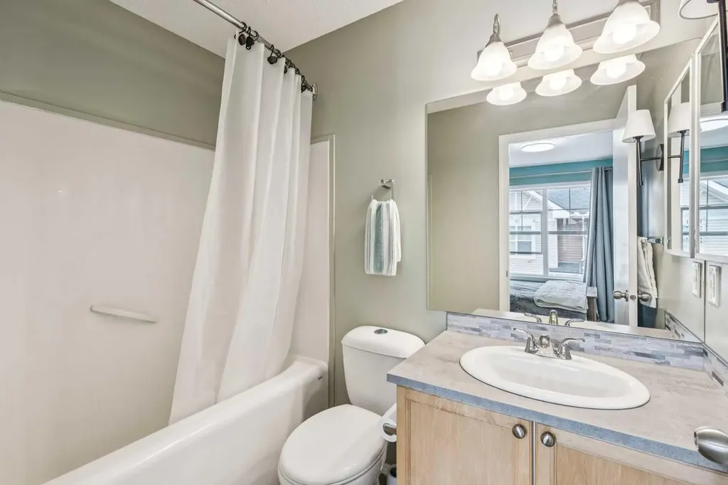 23 Toscana Gardens NW Calgary AB T3L 3C2