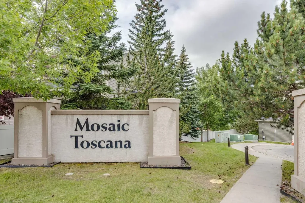 23 Toscana Gardens NW Calgary AB T3L 3C2