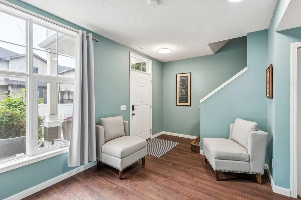 23 Toscana Gardens NW Calgary AB T3L 3C2