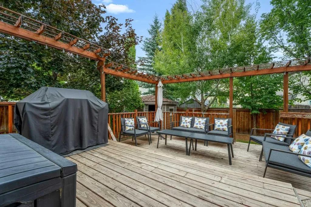266 Cranwell Bay SE Calgary AB T3M 1G2