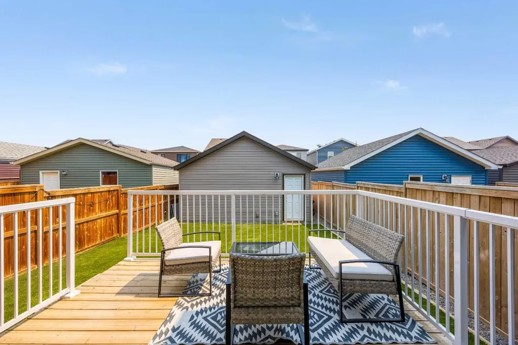 38 Howse Row NE Calgary AB T3P 1A9