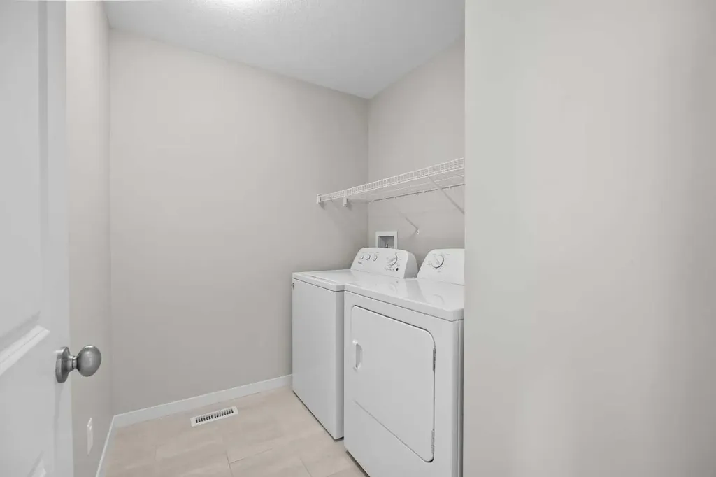 38 Howse Row NE Calgary AB T3P 1A9