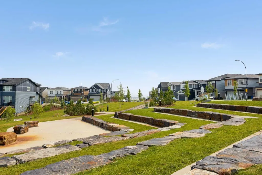 38 Howse Row NE Calgary AB T3P 1A9