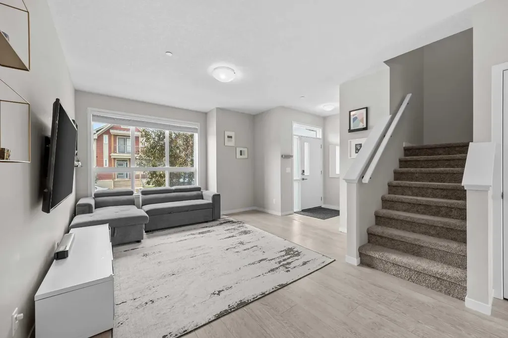 38 Howse Row NE Calgary AB T3P 1A9