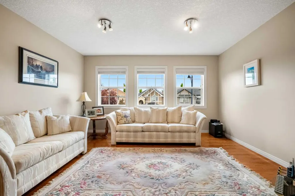 50 Springborough Crescent SW Calgary AB T3H 5M5