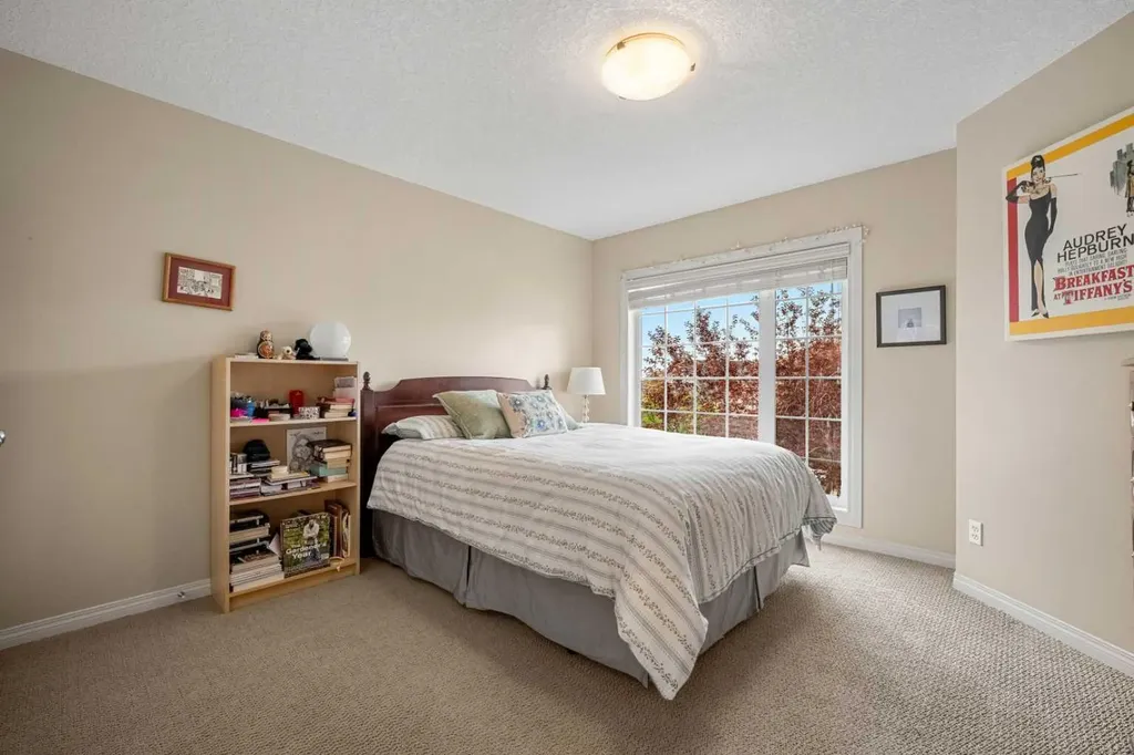 50 Springborough Crescent SW Calgary AB T3H 5M5