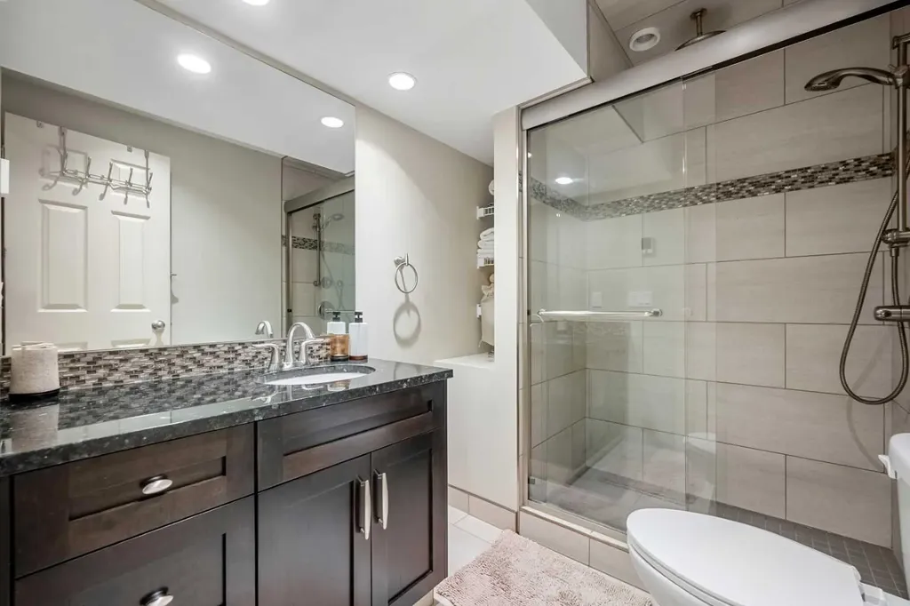 50 Springborough Crescent SW Calgary AB T3H 5M5
