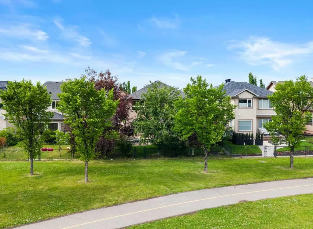 50 Springborough Crescent SW Calgary AB T3H 5M5