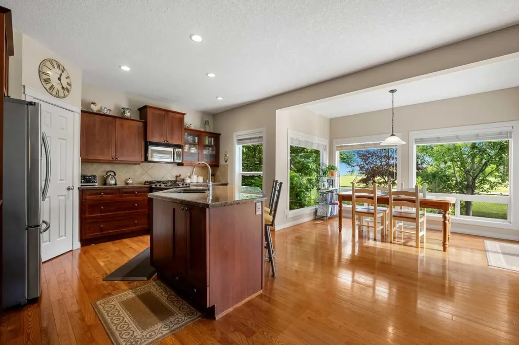 50 Springborough Crescent SW Calgary AB T3H 5M5
