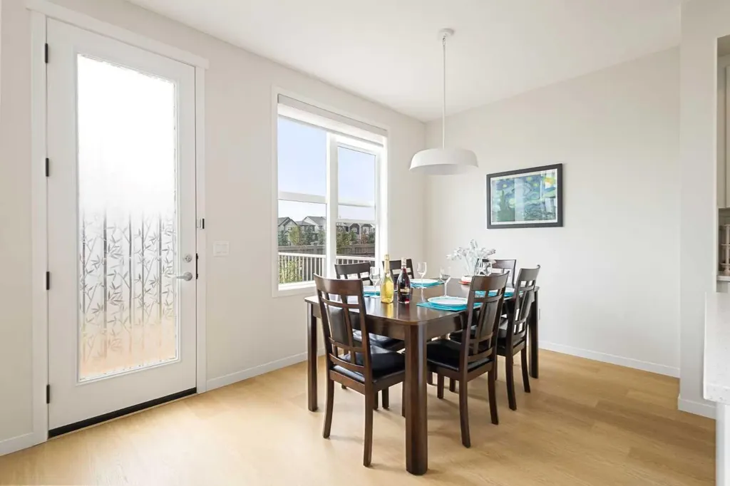 332 Magnolia Crescent SE Calgary AB T3S 0C8