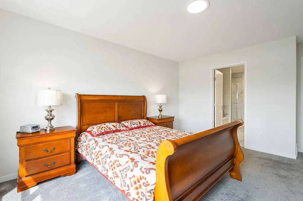332 Magnolia Crescent SE Calgary AB T3S 0C8