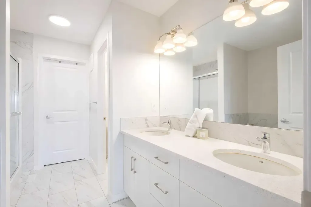 332 Magnolia Crescent SE Calgary AB T3S 0C8
