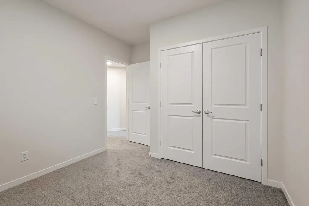 332 Magnolia Crescent SE Calgary AB T3S 0C8