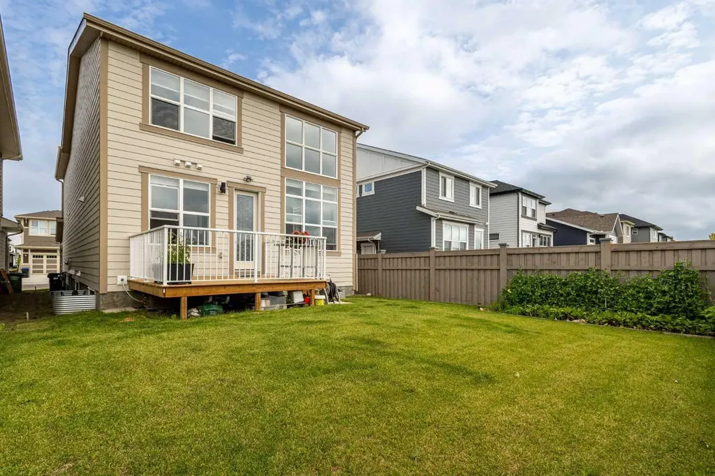 332 Magnolia Crescent SE Calgary AB T3S 0C8