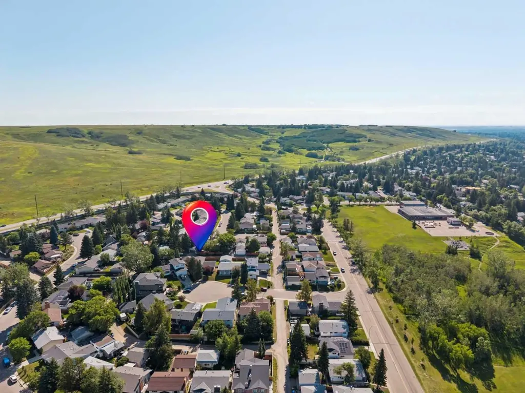 16 Brenner Place NW Calgary AB T2L1Z2