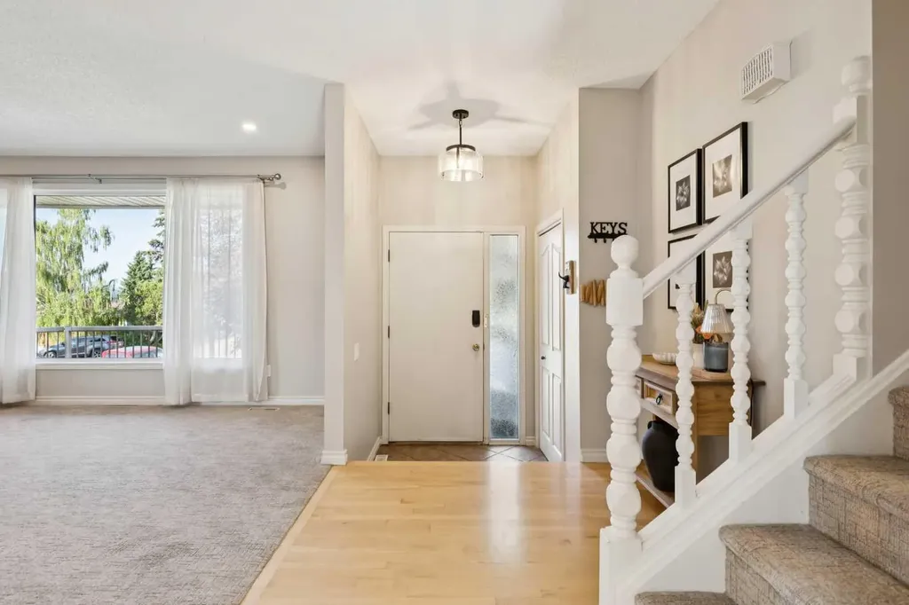 16 Brenner Place NW Calgary AB T2L1Z2