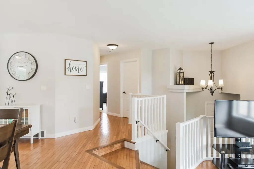 9629 Wedgewood Drive S Wedgewood AB T8W 2G6