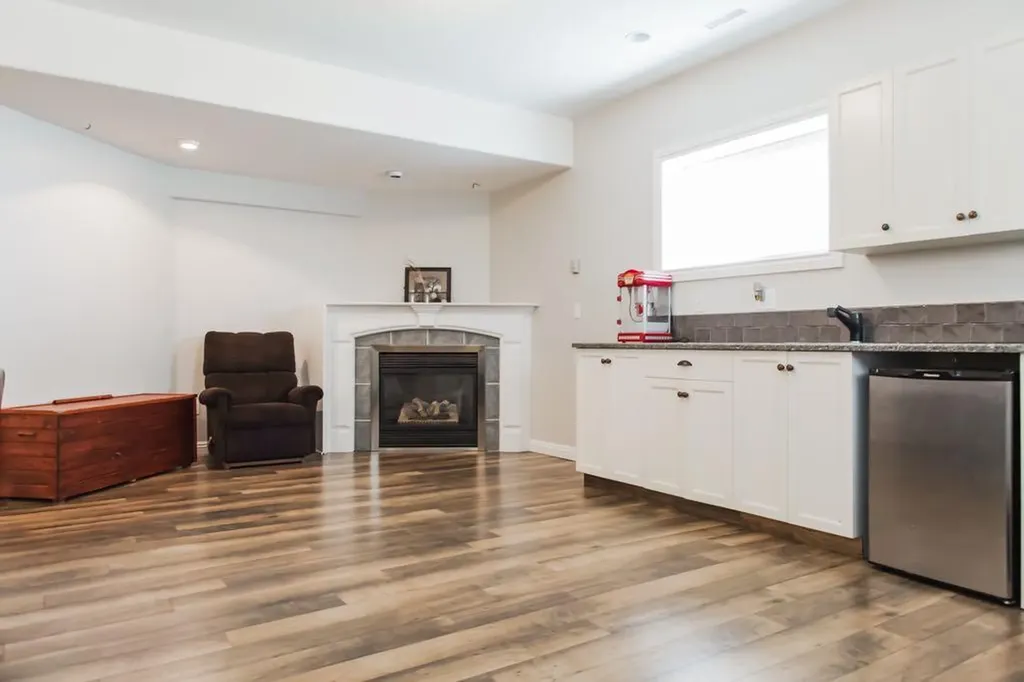9629 Wedgewood Drive S Wedgewood AB T8W 2G6