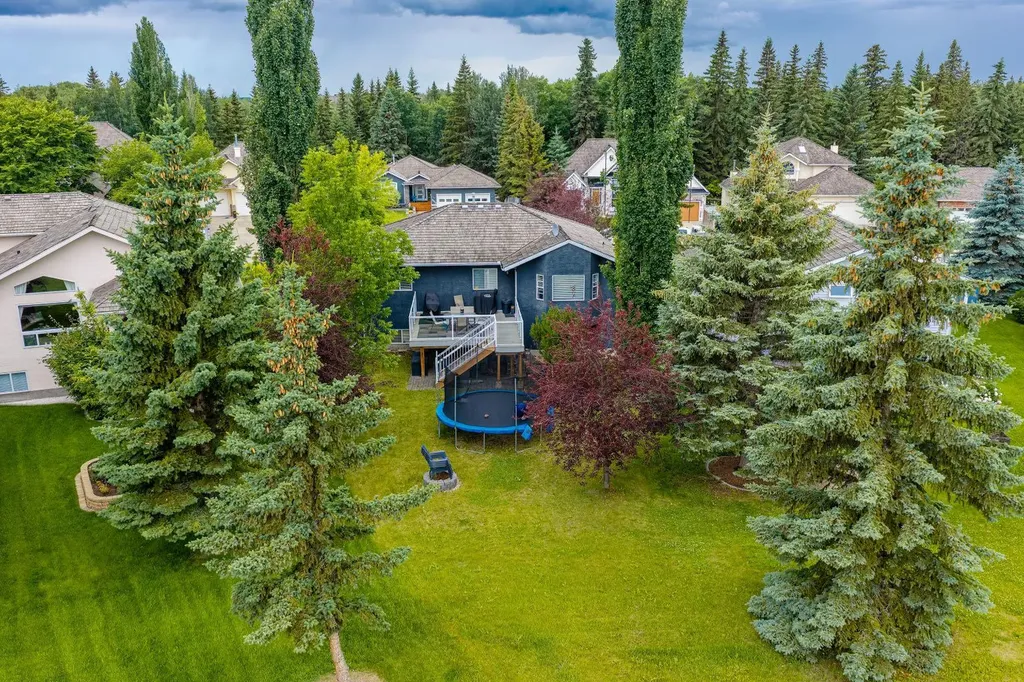 9629 Wedgewood Drive S Wedgewood AB T8W 2G6