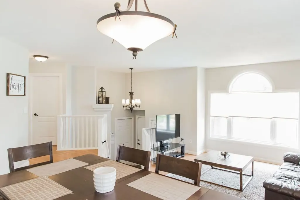 9629 Wedgewood Drive S Wedgewood AB T8W 2G6