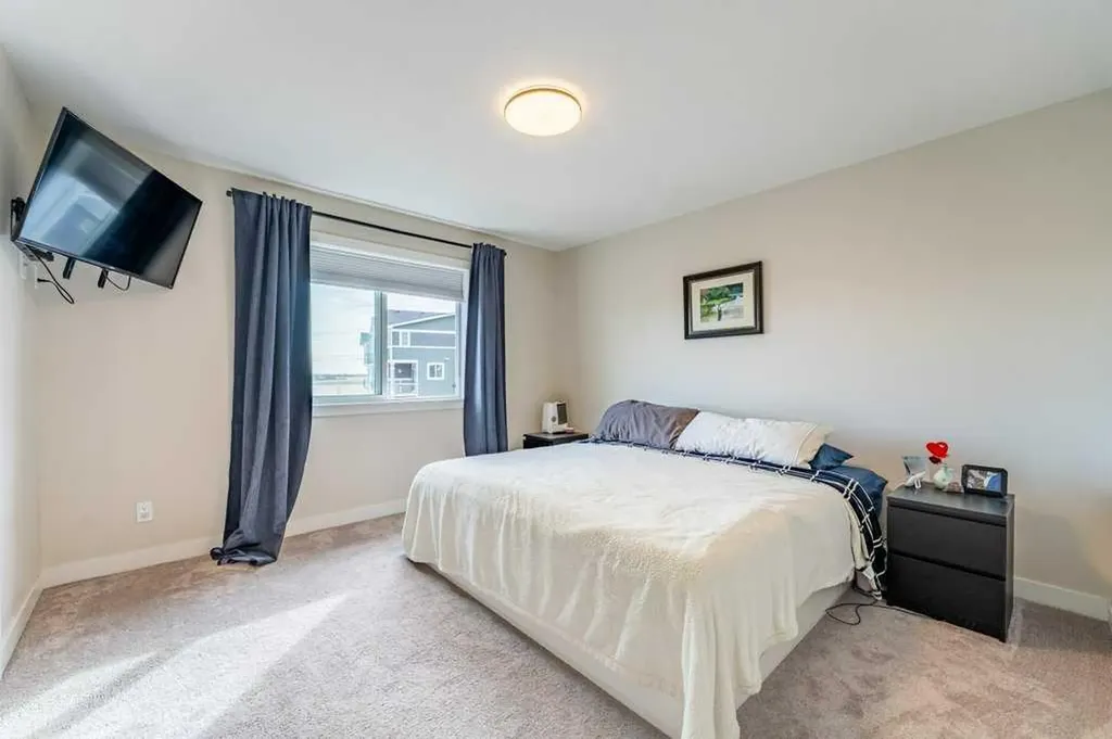 153 Waterford Boulevard Chestermere AB T1X 2M9