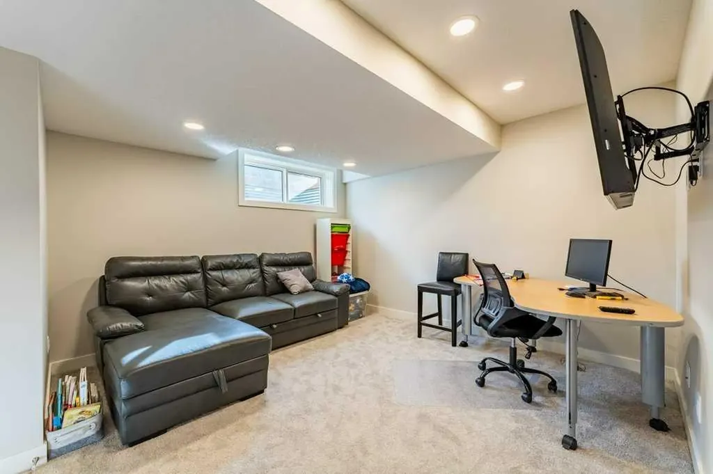 153 Waterford Boulevard Chestermere AB T1X 2M9
