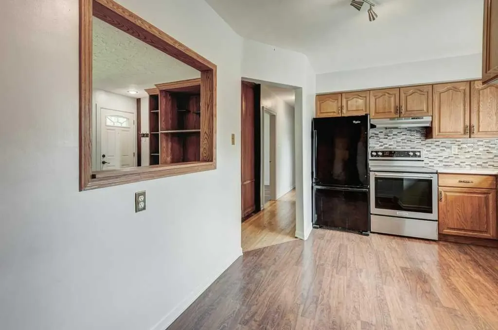 2056 Cottonwood Crescent SE Calgary AB T2B 1R3