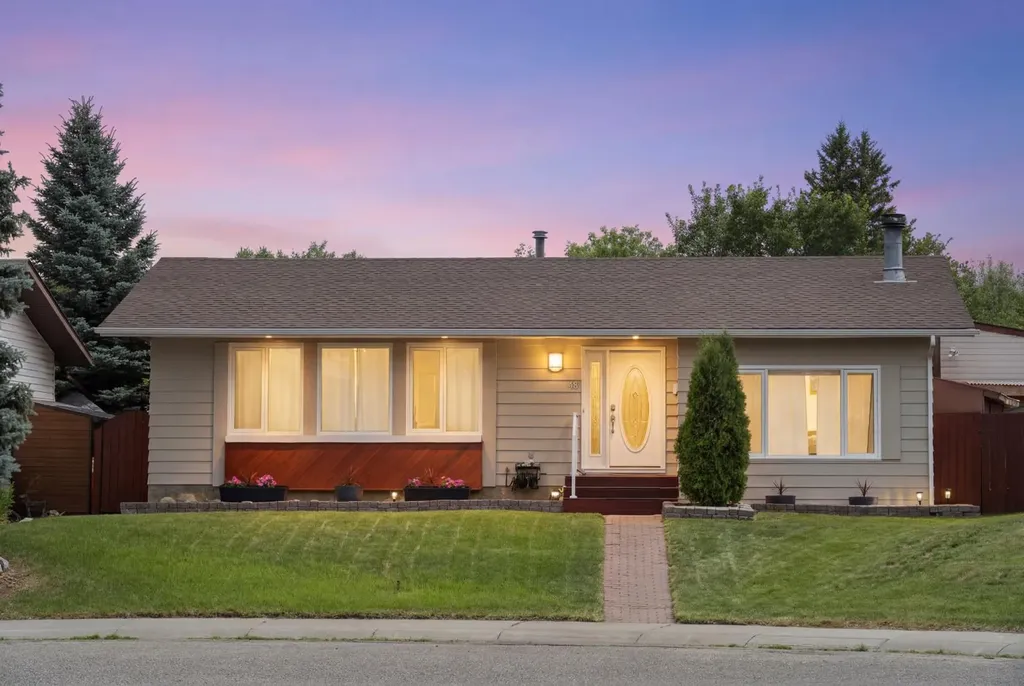 48 Deermont Way SE Calgary AB T2J 5P3