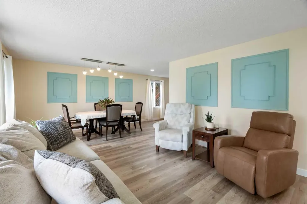 48 Deermont Way SE Calgary AB T2J 5P3