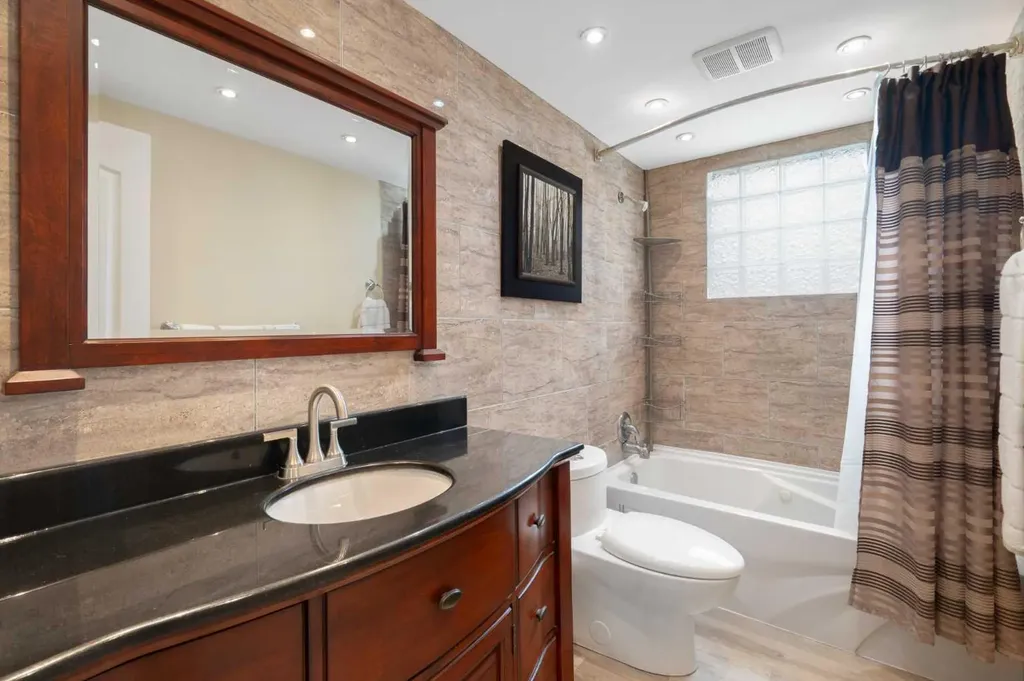 48 Deermont Way SE Calgary AB T2J 5P3