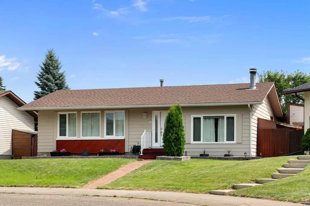 48 Deermont Way SE Calgary AB T2J 5P3