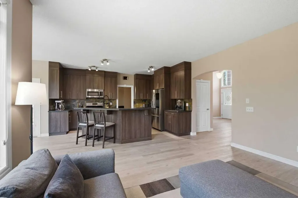 331 Parkmere Green Chestermere AB T1X1V5