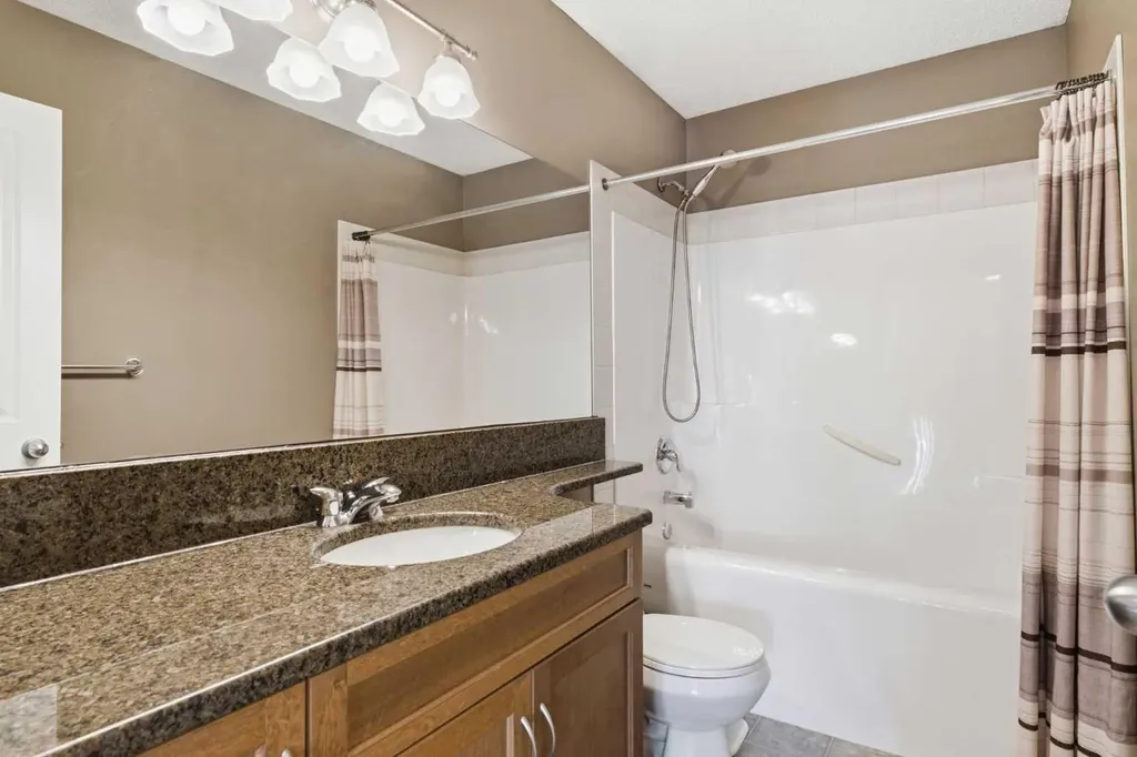 331 Parkmere Green Chestermere AB T1X1V5