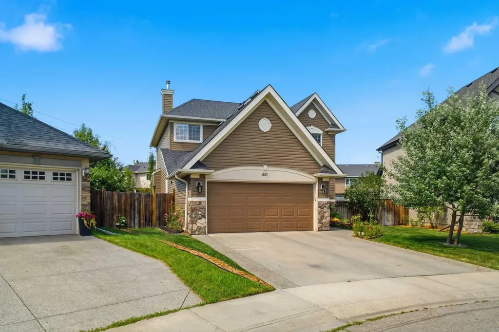 331 Parkmere Green Chestermere AB T1X1V5