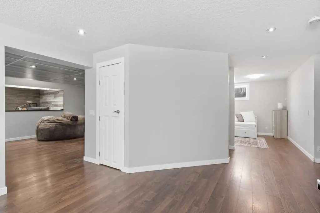 331 Parkmere Green Chestermere AB T1X1V5