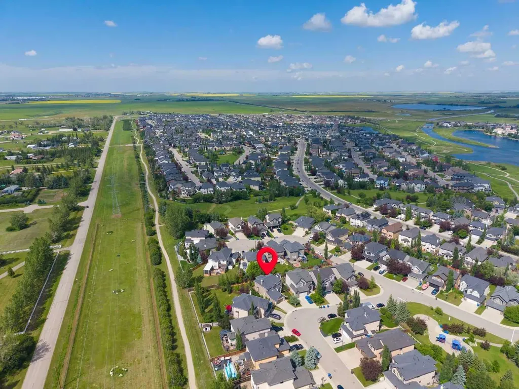 331 Parkmere Green Chestermere AB T1X1V5