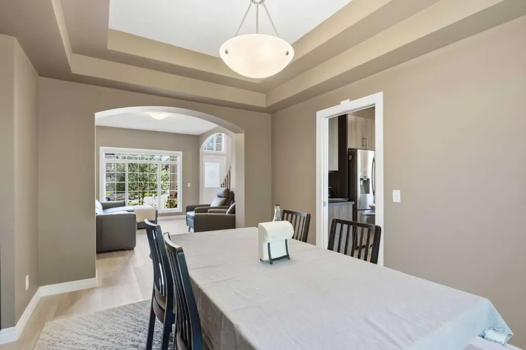 331 Parkmere Green Chestermere AB T1X1V5