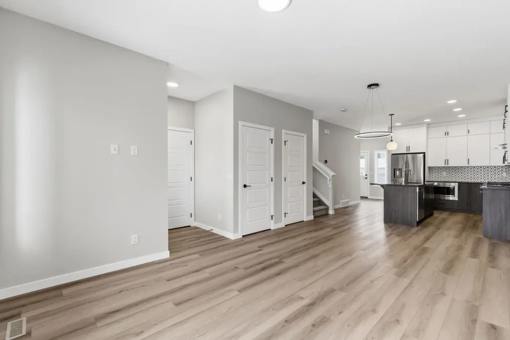 440 Lewiston Landing NE Calgary AB T3P 2J5