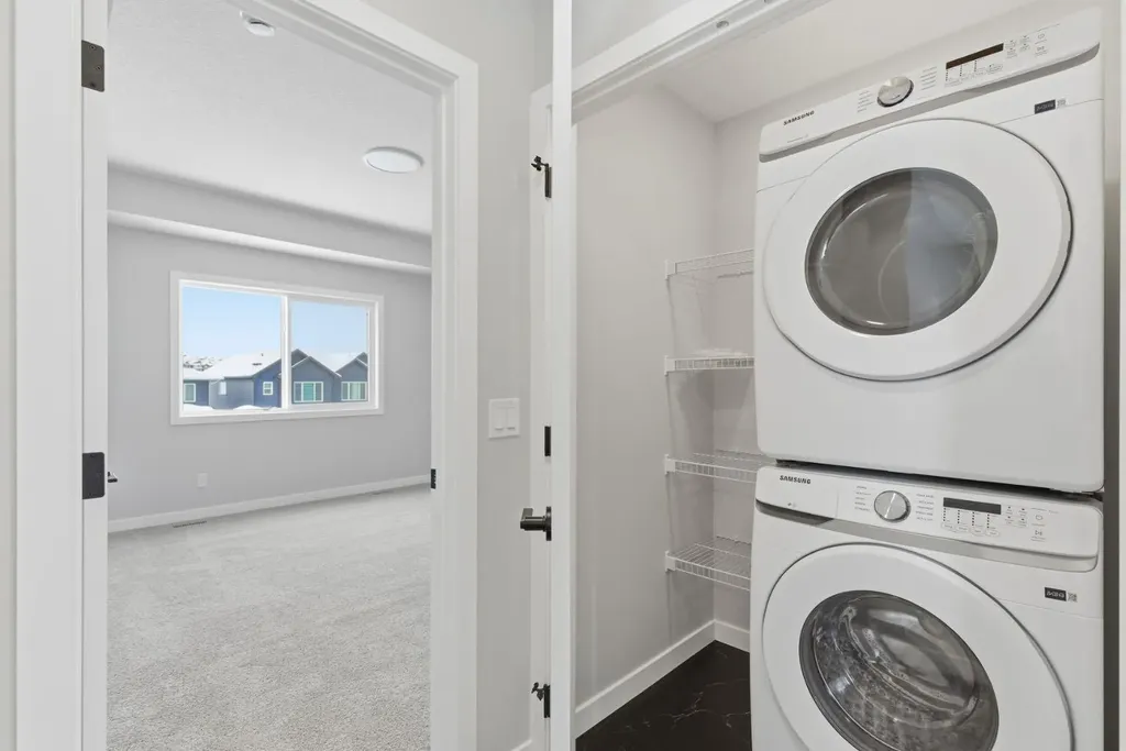 440 Lewiston Landing NE Calgary AB T3P 2J5