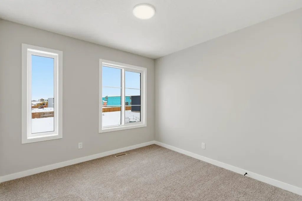 440 Lewiston Landing NE Calgary AB T3P 2J5