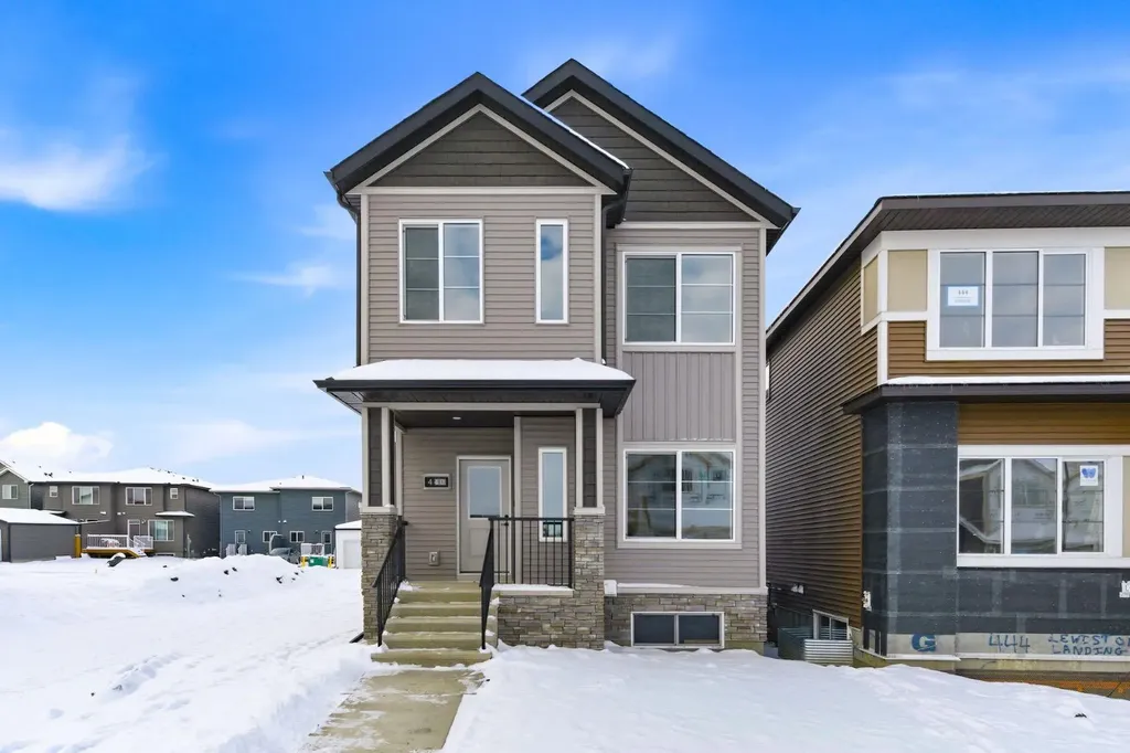 440 Lewiston Landing NE Calgary AB T3P 2J5