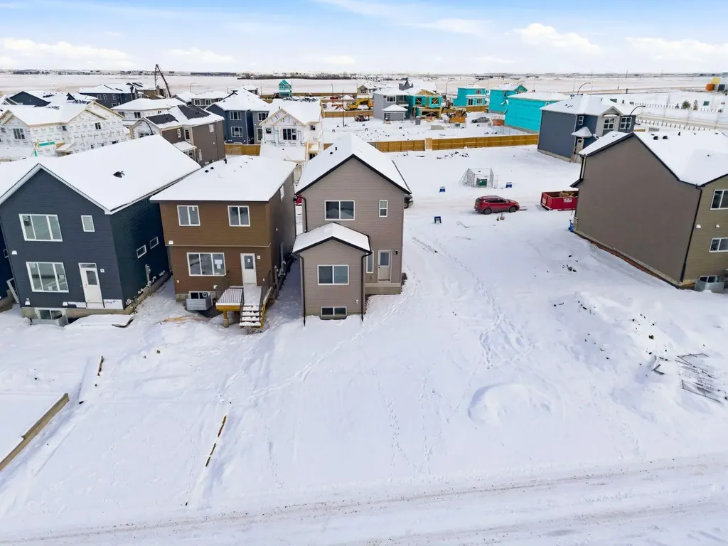 440 Lewiston Landing NE Calgary AB T3P 2J5