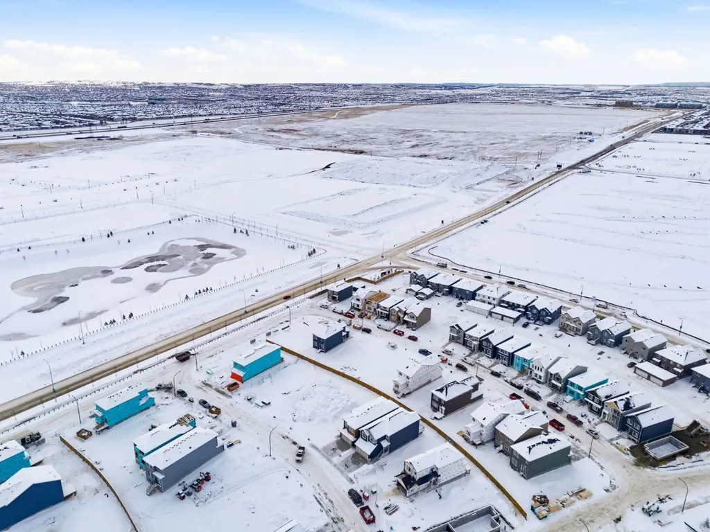 440 Lewiston Landing NE Calgary AB T3P 2J5