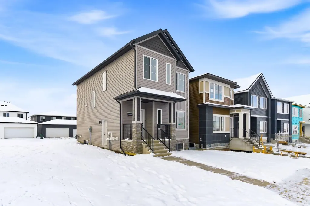 440 Lewiston Landing NE Calgary AB T3P 2J5