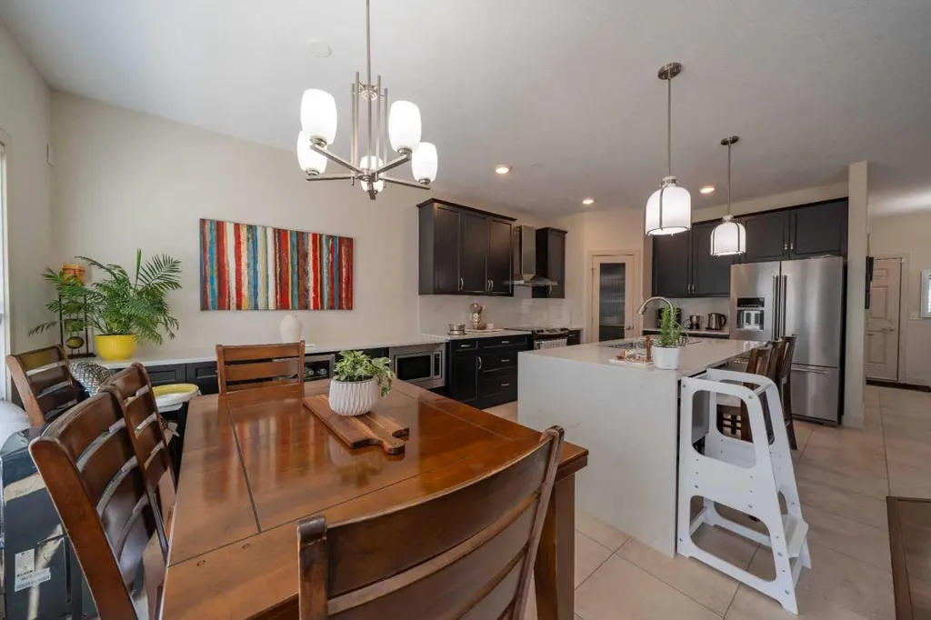 144 Everhollow Street SW Calgary AB T2Y 0B1
