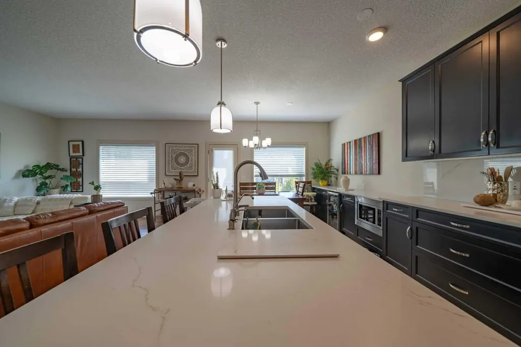 144 Everhollow Street SW Calgary AB T2Y 0B1